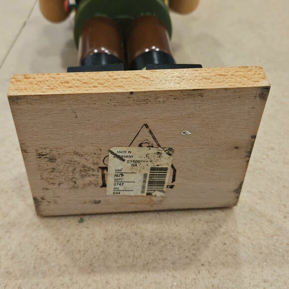 RARE VINTAGE STEINBACH TOYMAKER KID'S TOY CHEST CHRISTMAS GERMAN WOOD NUTCRACKER - Picture 9 of 9